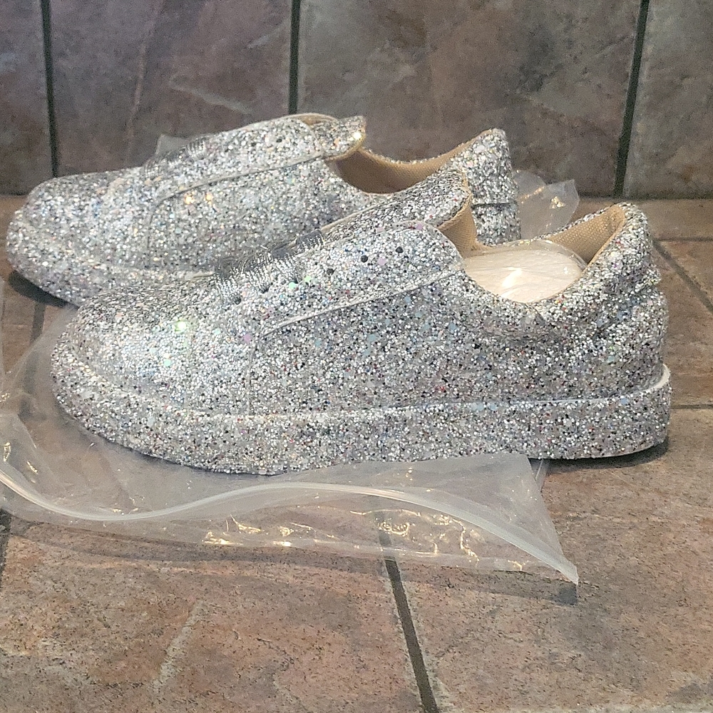 GLITTER SPARKLE WALKING SHOES